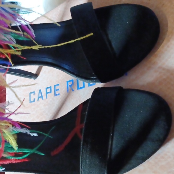 NEW Cape Robbin Black Stiletto Rainbow Feather Ankle Strap size9 - Picture 8 of 10